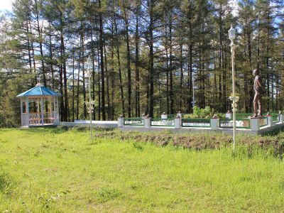 Могила одного из основоположников якутской национальной литературы Софронова Анемподиста Ивановича