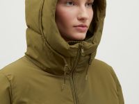 Утепленное пальто oversize с капюшоном