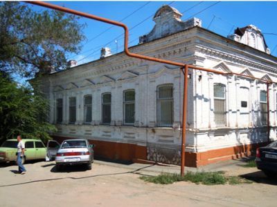 Здание, где в 1918 г. находился штаб 24 Симбирской Железной дивизии под командованием Г.Д.Гая