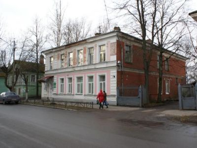 Жилой дом каменный