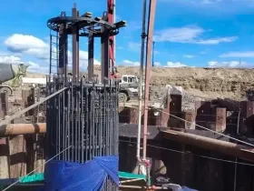 На левом берегу Лены бетонируют ростверк второй опоры Ленского моста