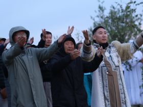 В Якутске на Ысыахе Туймаады состоялся обряд встречи солнца