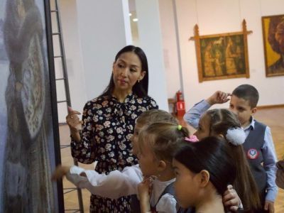Экскурсию об истории Якутска подготовили для детей в Национальном художественном музее