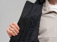 Утепленный бомбер с капюшоном и водоотталкивающей пропиткой