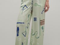 Брюки с абстрактным принтом