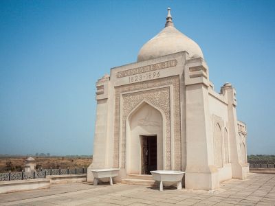 Могила Курмангазы Сагырбаева - казахского композитора