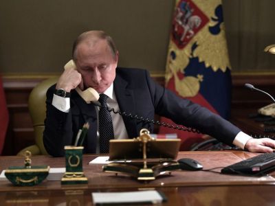 Путин провел телефонный разговор с Зеленским