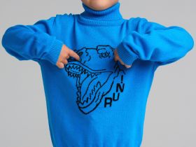Свитер трикотажный для мальчиков