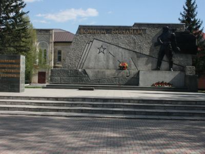 Мемориальный комплекс воинам - бийчанам, погибшим в годы Великой Отечественной войны (1941 - 1945 гг.)