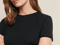 Футболка полуприлегающего силуэта