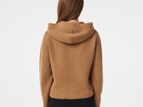 Женское худи Lacoste с капюшоном