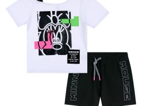 Комплект для девочки: футболка, шорты