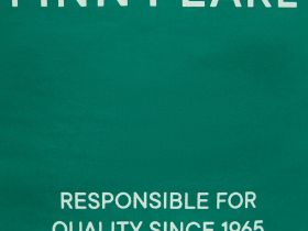 Утепленный жилет приталенного силуэта