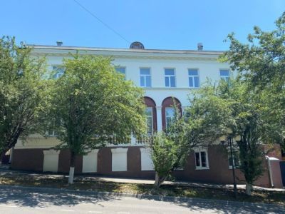 Здание, где в 1933 - 1935 гг. отдыхал Г.К. Орджоникидзе