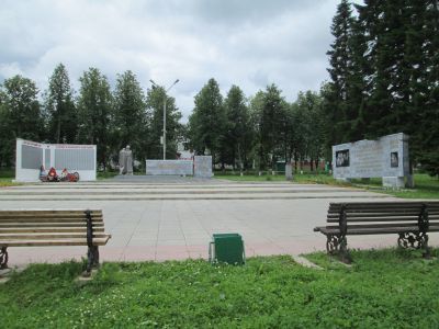 Памятник лысьвенцам-металлургам, погибшим в годы Великой Отечественной войны