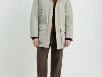 Полупальто утепленное с капюшоном