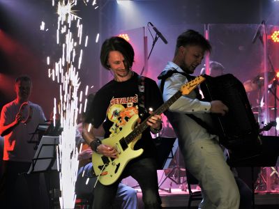 Билеты на Большой праздничный «Джингл Беллз» (Вятская филармония) / Концерт | Афиша | ИнфоТаймс