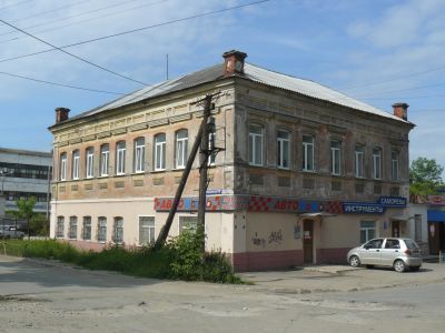 Здание бывшей школы, в котором 12 ноября 1918 г. состоялось собрание Зареченской рабочей молодежи, положившее начало Зареченской организации РКСМ