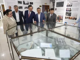 Айсен Николаев провел заседание оргкомитета по увековечению памяти Михаила Николаева