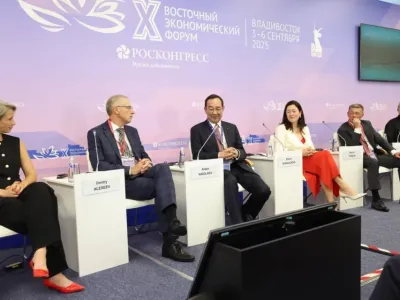Айсен Николаев представил опыт креативной экономики Якутии на ВЭФ-2025
