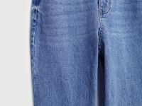 Прилегающие джинсы Mom, Голубой