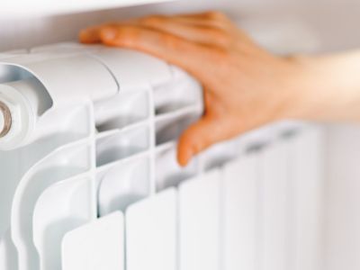 В Якутске потребители задолжали энергетикам 916 миллионов рублей