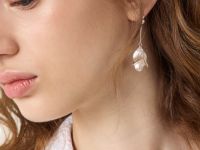 Серебристые серьги в форме цветов Глория Джинс