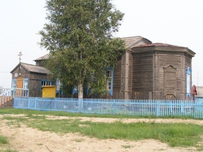 Деревянная церковь (сельский клуб)