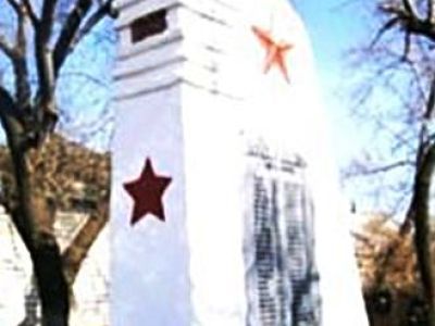 Памятник воинам-землякам, погибшим в годы Великой Отечественной войны (1941-1945 гг.)