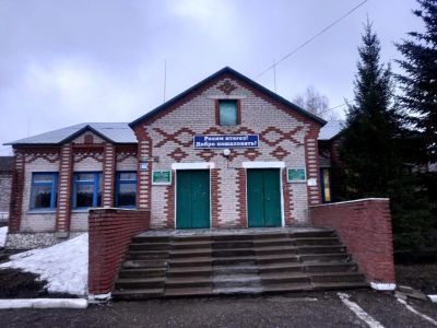 Новотураевский сельский клуб