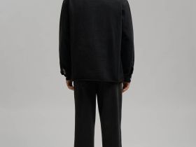 Джинсовая рубашка объемного кроя