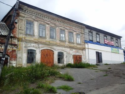 Дом жилой купеческий с магазином