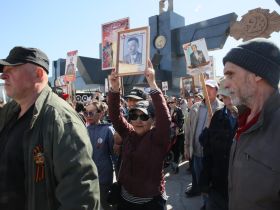 Фото. В Якутске акция «Бессмертный полк» собрала более 50 тысяч человек