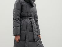 Стеганое утепленное пальто с поясом