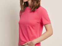 Футболка приталенного силуэта