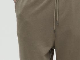 спортивные брюки