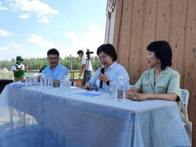 Круглый стол с участием министра образования и науки Якутии состоялся в Чурапче