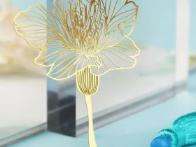 Закладка для книг с кисточкой "Кампсис великолепный" (латунь, нейлон)