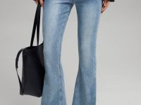 Джинсы расклешенного кроя