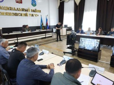 Глава Якутии провёл совещание по ликвидации последствий паводка в Оймяконском и Абыйском районах