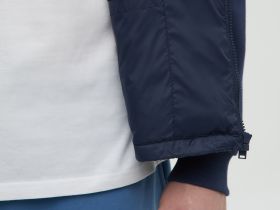 Утепленная куртка с трикотажными рукавами