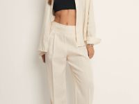 Брюки изо льна широкого силуэта