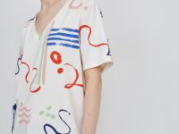 Футболка с абстрактным принтом