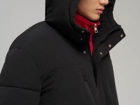 Утепленное полупальто с накладными карманами