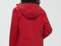 Спортивная ветровка приталенного силуэта