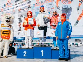 Звезды Олимпийских игр пробежали лыжный марафон с якутянами