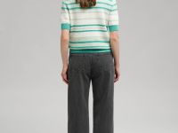 Легкий джемпер с принтом в полоску