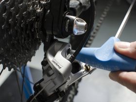 Ключ Г-образный шестигранный с ручкой Unior 193HXS (10 мм)