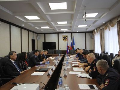 Павел Кириллин встретился с послом Киргизской Республики в РФ Аликбеком Джекшенкуловым