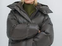 Короткий пуховик с натуральным пухом, Коричневый